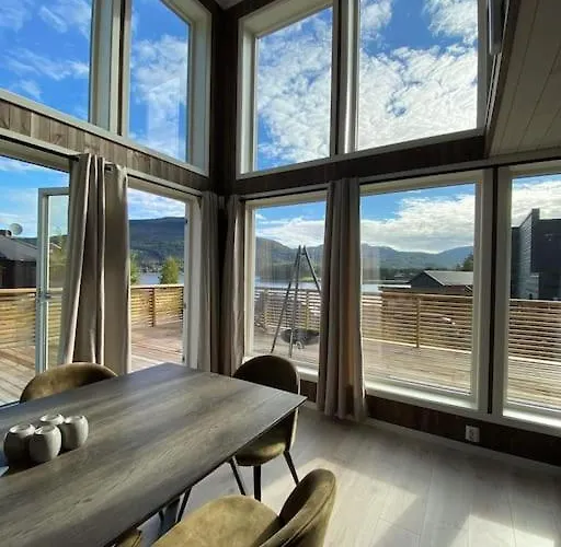 Holiday home Trivelig Og Nylig Oppfort Med Innendors Peis *