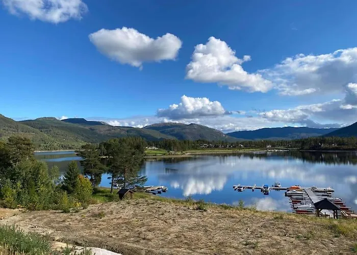 Holiday home Trivelig Og Nylig Oppfort Med Innendors Peis