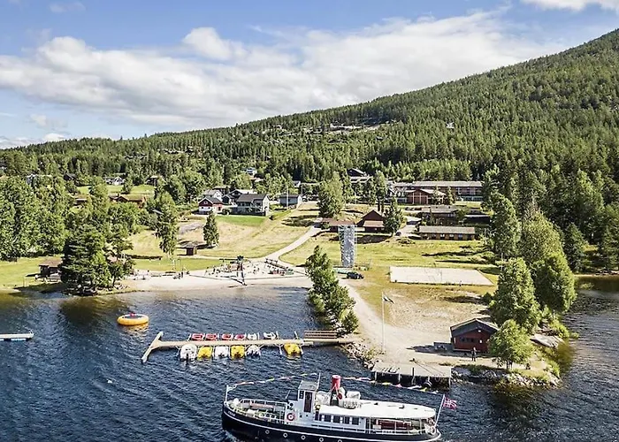 度假居 Trivelig Og Nylig Oppfort Med Innendors Peis